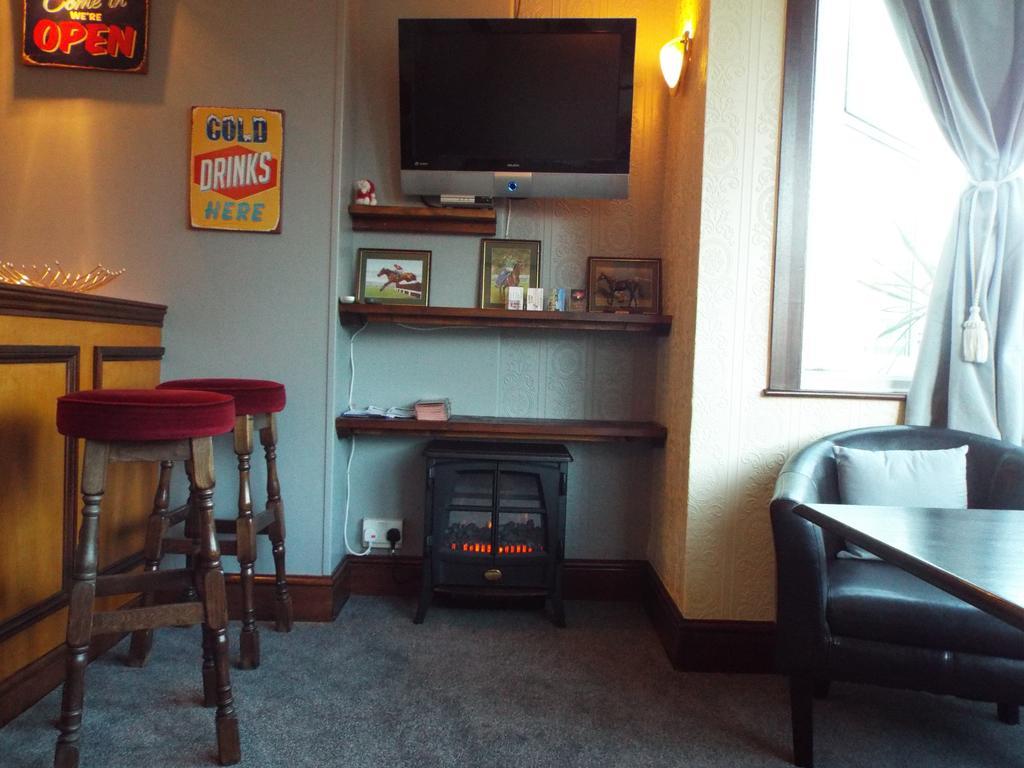 Maluth Lodge Great Yarmouth Exteriör bild