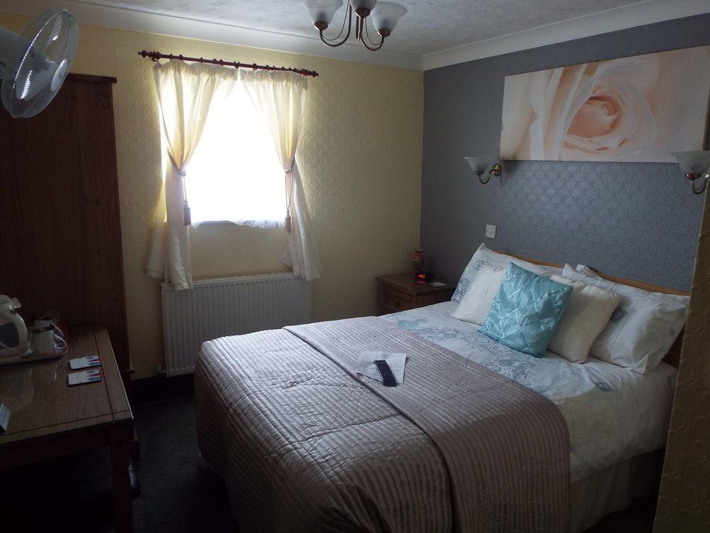 Maluth Lodge Great Yarmouth Exteriör bild