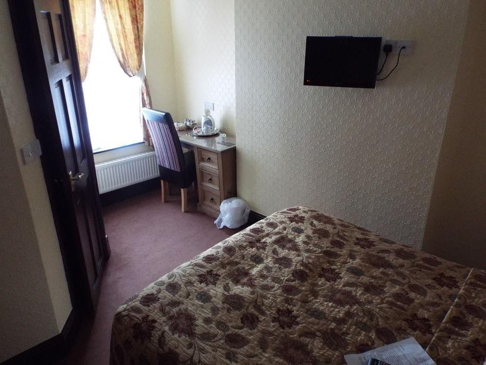 Maluth Lodge Great Yarmouth Exteriör bild